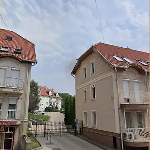 Barnapartman Apartman